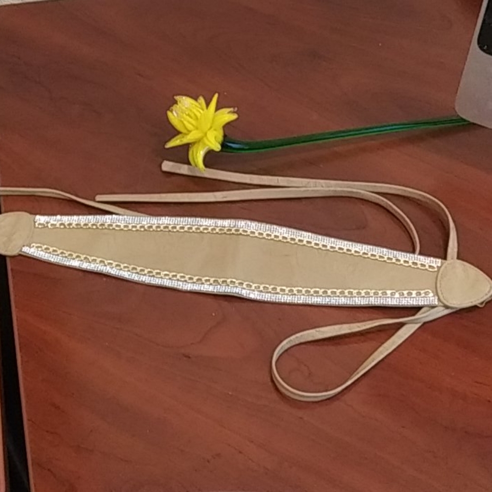👑💛Tan Tie Belt W/Rhinestones & Gold Chain O/S